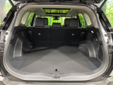【パワーバックドア】スマートキーや運転席のボタンを押すだけでリアゲートが自動で開閉します!荷物を持っている時や、高い位置にあるバックドアを閉める際に便利な機能です♪