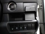 車内の温度管理に便利なオートエアコン☆