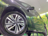 【グレード専用純正16インチアルミホイール】デザイン性の高い純正アルミホイールを装着しております。各種社外アルミホイールや、スタッドレスタイヤも取扱いしております。是非ご相談ください♪