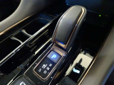 【CVT】無段変速機という意味です。 オートマミッションの中でも、ギヤによる変速をしないので、その分燃費が上がり経済的☆