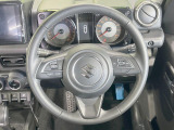 【ステアリングスイッチ】運転中、前方から目線をそらすことなく、オーディオ等の操作が可能な便利機能!安心&快適なドライブを演出してくれます♪