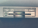 【ETC】有料道路を利用する際に料金所で停止することなく通過できる、ETC車載器(ノンストップ自動料金収受システム機器)が装備されています。セットアップを行うことで利用可能になります。