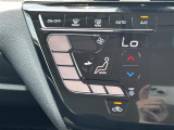 【オートエアコン】車内温度を感知して自動で温度調整をしてくれるのでいつでも快適な車内空間を創り上げます。