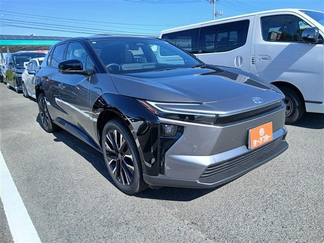 bZ4X Z 4WD 禁煙車 JBL ムーンルーフ