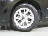 タイヤサイズは【185/65R15】アルミホイールは純正です☆