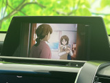 停車中に映像やテレビを視聴でき、待ち時間も車内で過ごしやすくなります。画面が見やすい位置にあり、操作メニューもまとめて確認できるので、日常のさまざまな場面で便利です。