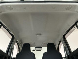 【ラゲージルーム】フル乗車でもゆとりのある荷室。ちょっとしたお買い物などには十分な広さが確保されています♪