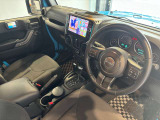 ハンドルを握れば目の前にJeepワールドが広がります!