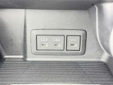 【ステアリングスイッチ左】前方から目を離すことなく操作することが可能です。