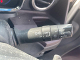 【オートライト(AUTO)】外の明るさをシステムが感知して、自動でヘッドライトが点灯します!ヘッドライトをつけ忘れを防ぐ便利機能です。