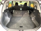 普段のお買い物や通勤、送迎等に十分な荷室スペースを確保しております。セカンドシートを倒すと、大きな荷物の積載も可能です♪