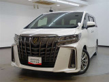 カラーはホワイトパールクリスタルシャイン! 走行距離は59000Kmとなっております☆