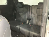メーカーオプションのユニバーサルステップも装備です。