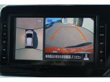 全周囲モニター付で、車庫入れも駐車もラクラクです。