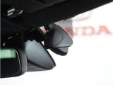 ◆ドライブレコーダー◆映像・音声などを記録する自動車用の装置です。 もしもの事故の際の記録はもちろん、旅行の際の思い出としてドライブの映像を楽しむことができます。