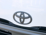 TOYOTAエンブレム艶無しブラックペイント済み!!