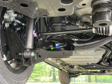 お車を安心してお乗りいただく為には、足回りの定期点検が欠かせません。サービスサポート(有償保証)では無料点検もご提供しており、安心のカーライフをお過ごしいただけるサポート体制が整っています。