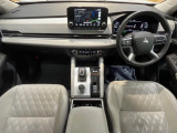 アウトランダー PHEV 2.4 P 4WD 