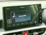 Bluetoothオーディオの画面を表示し、接続状況や再生操作のアイコンを確認できます。画面上に操作項目がまとまり、音楽を聴きたいときにも必要な表示を見つけやすい構成です。