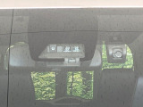 【トヨタセーフティセンス】走行中に前方の車両等を認識し、衝突しそうな時は警報とブレーキで衝突回避と被害軽減をアシスト。より安全にドライブをお楽しみいただけます。