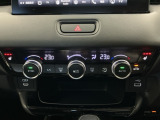 Wエアコン付きです!運転席・助手席それぞれ快適な車内でお過ごしいただけます。寒い時期には嬉しいシートヒーター付きです!