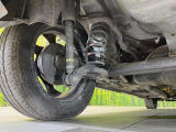 お車を安心してお乗りいただく為には、足回りの定期点検が欠かせません。サービスサポート(有償保証)では無料点検もご提供しており、安心のカーライフをお過ごしいただけるサポート体制が整っています。