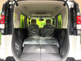 普段のお買い物や通勤、送迎等に十分な荷室スペースを確保しております。セカンドシートを倒すと、大きな荷物の積載も可能です♪