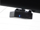 ◆リアにもドライブレコーダーを装備しております◆映像・音声などを記録する自動車用の装置です。もしもの事故の際の記録はもちろん、旅行の際の思い出としてドライブの映像を楽しむことができます。