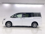 色は人気のホワイトパールクリスタルシャインです。