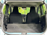 普段のお買い物や通勤、送迎等に十分な荷室スペースを確保しております。セカンドシートを倒すと、大きな荷物の積載も可能です♪