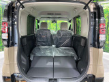 普段のお買い物や通勤、送迎等に十分な荷室スペースを確保しております。セカンドシートを倒すと、大きな荷物の積載も可能です♪