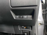 日産メーカーナビ、フルセグTV、AppleCarPlay・Bluetooth機能が付いておりますので快適にドライブを楽しむ事が出来ます。