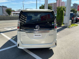 セレナ 1.2 e-POWER ハイウェイスターV 