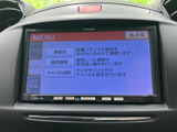 音質や画面表示などの設定メニューが表示され、好みに合わせて調整しやすい構成です。項目が画面上で見分けやすく、日々のオーディオ利用を自分に合った設定で楽しめます。