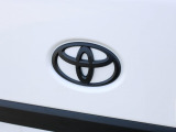 TOYOTAエンブレム艶無しブラックペイント済み!!