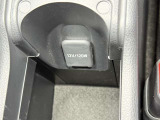 【アクセサリーソケット】車内で様々な電気製品を利用できます。