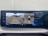 便利なワイヤレスチャージャー付です。