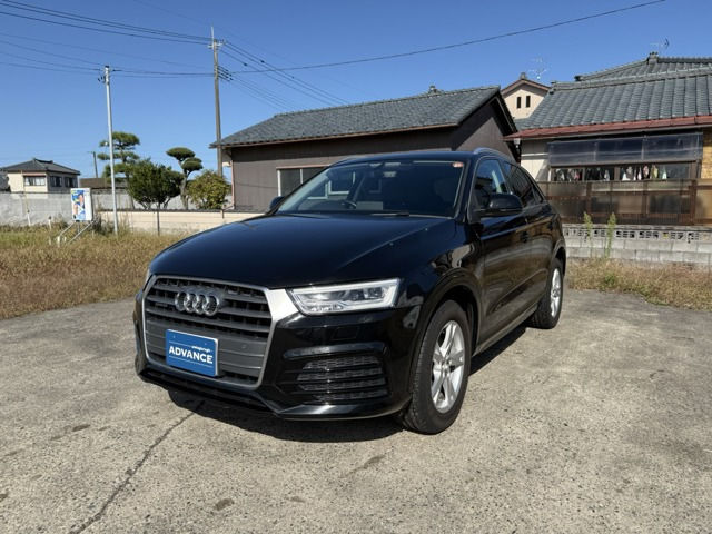 アウディ Q3 