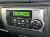 オートエアコンで快適な室内です。