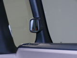 CD、DVD、Bluetooth、AM、FM、スマートフォン接続ができます。