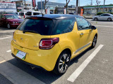 コーナーセンサー付きですので駐車も安心です。
