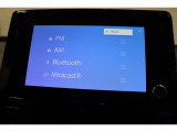 Bluetoothオーディオ対応しています。スマートフォンなどをカーオーディオへ無線で接続し、お気に入りの音楽を再生可能。