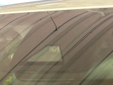【トヨタセーフティセンス】走行中に前方の車両等を認識し、衝突しそうな時は警報とブレーキで衝突回避と被害軽減をアシスト。より安全にドライブをお楽しみいただけます。