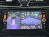 【アラウンドビューモニター】専用のカメラにより、上から見下ろしたような視点で360度クルマの周囲を確認することができます☆死角部分も確認しやすく、狭い場所での切り返しや駐車もスムーズに行えます。