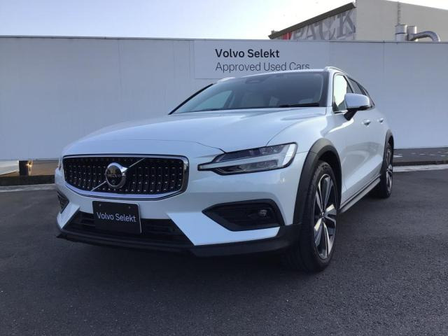 ボルボ V60クロスカントリー 