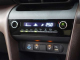 オートエアコンを装備しております!自動で調整してくれますので、車内も快適です☆