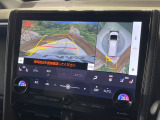 【パノラミックビューモニター】専用のカメラにより、上から見下ろしたような視点で360度クルマの周囲を確認することができます☆死角部分も確認しやすく、狭い場所での切り返しや駐車もスムーズに行えます。