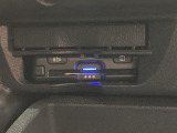 ◆純正ビルトインETC『グローブボックス内に綺麗に収納されています。御納車時には再セットアップを実施。マイレージ登録に関してもお気軽に担当営業までお尋ねくださいませ。』