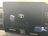 【純正10型ナビ】インテリアに溶け込むスタイリッシュな「専用設計」メーカーナビを装備♪視認性や操作性など基本性能にも優れ、より上質なカーライフをお楽しみいただけます。