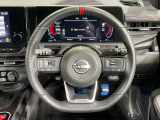 【純正革巻きステアリング】上質な革を使用することで、手にしっかり馴染みとても運転しやすいハンドルです♪